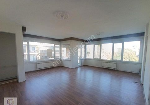 Yeşilköy Gazi Evrenos Cad.üzerinde Satılık En Üst Kat