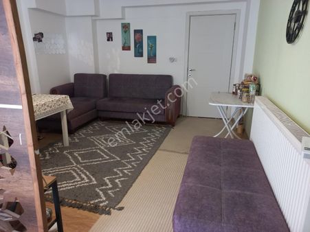 Satılık !!! Forum Çamlık’a Yürüme Mesafesinde Satılık 1 + 0,5 Apart