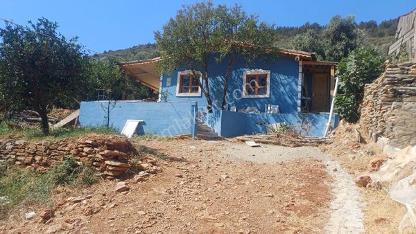 Aydıncık Sipahilde Satılık Bahçeli Ev