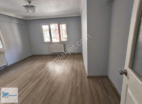 Asansör Emlaktan Kiralik 3+1 Dogalgazli Kupon Yeni Bina