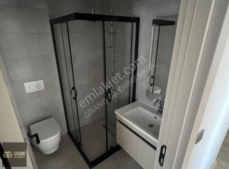 Gökdemir West'te Eşyalı Cam Balkonlu Ebv Banyolu 2+1 Köşe Daire!