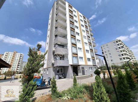 Sıfır Havuzlu 7/24 Güvenlikli Site Tuana Life 5'te 3+1 K/mutfak