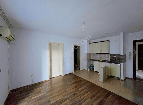 Hümeyra Avcı'dan Toki'de Satılık 1+1 Daire