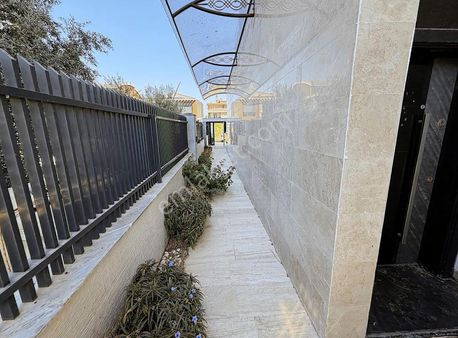 Hümeyra Avcı'dan Ermenek'te Müstakil Havuzlu 5+1 Villa