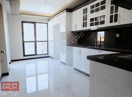 Ahiler'den Site İçerisinde 12.katta Full Yapılı 4 Oda 1 Salon ..
