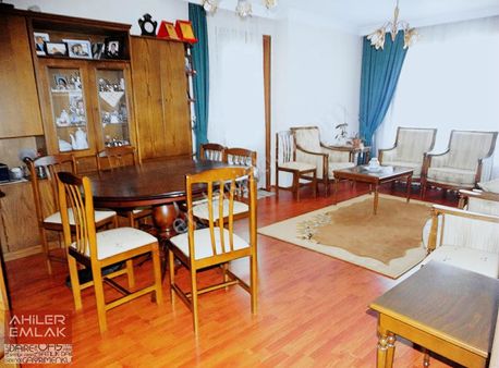 Aşaeğlence Mühendisler Sokakta 260m2 Asansörlü 5+1 Dubleks Daire