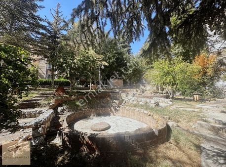 Satılık, Batıkent Siyasal 3 Sitesinde Yeşillikler İçerisinde 3+1