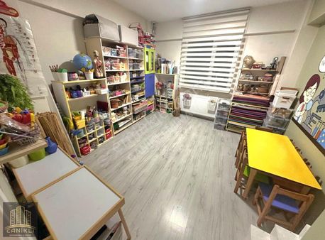 Karlıtepede Anaokulu Kiracıl Yatırıma Uygun 250m² Satılık Dükkan