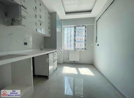 Yatırım Ve Oturuma Uygun Kaliteli İşçilikli 2,5+1 Satılık Daire