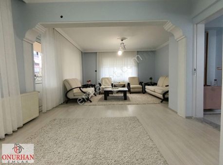 Onurhan Emlaktan Kiremitçide Salı Pazarına Yakın Masrafsız Daire