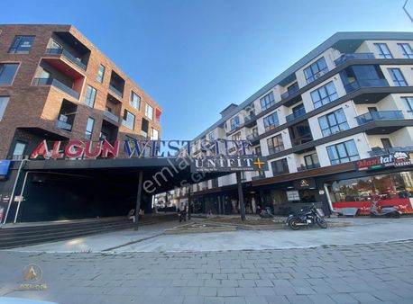 Atlastan/site İçinde Geniş Eşyasız 1+1 Kiralık Daire