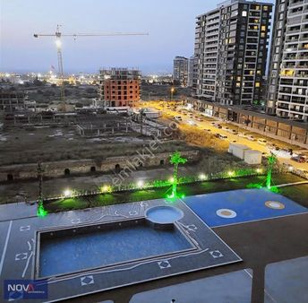 Turgutlu Prestij Evlerinde 3+1 Arakat Havuz Cepheli Satılık