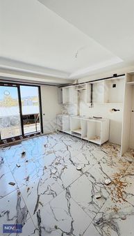 Kurtuluş Mah.de Çarşıya Çok Yakın Arakat 3+1 Satılık Daire