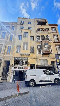 Tarihi Binada Kısmi Boğaz Manzaralı Kiralık 1+1