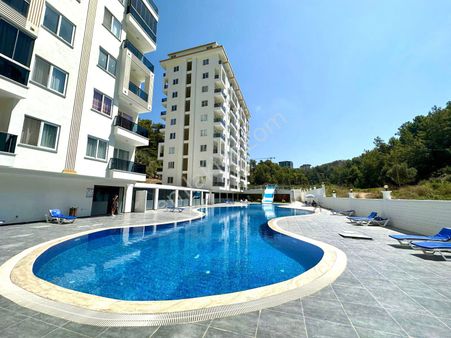 Lüks Sıte Icı Eşyalı Otel Konseptinde Denıze