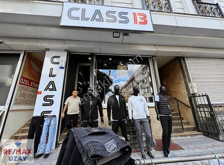 Sultangazi Cebeci Mahallesi P Caddesi'nde 88 M² Satılık Dükkan