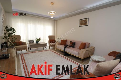 Akif'ten Topçu'da Genç Binada Altında Daire Olan Satılık 3+1