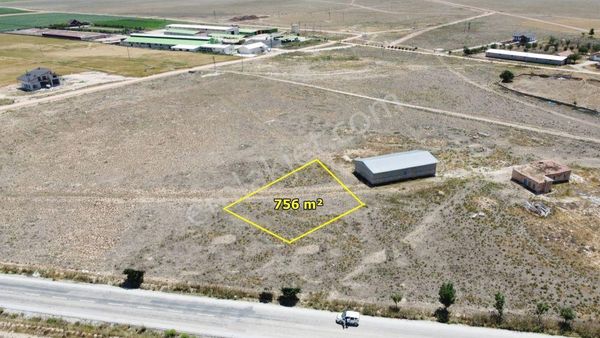 Konya / Karatay / Esentepe Mahallesinde 756m² İmarlı Arsa