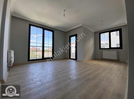 Merve Mah. Geniş Odalı Ve Balkonlu 2+1 Kiralık Daire