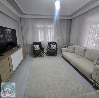 Asia'dan Esenler Mahallesinde Giriş Kat 3+1