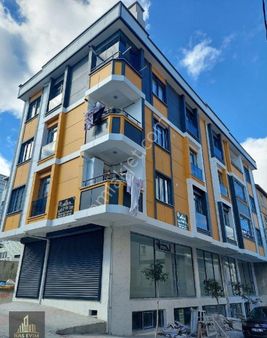 Has Evim Yapıdan Arnavutköy İslambey Mahallesinde Merkeze Yakın Toprakdan Satılık Arakat Daireler