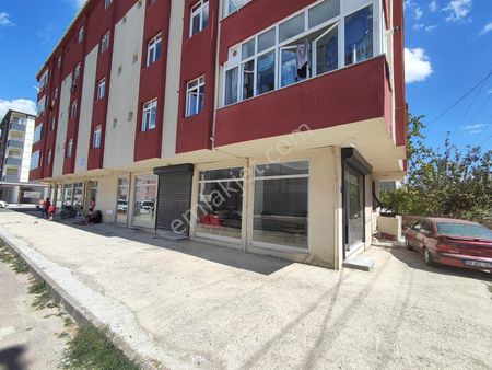 Plevne Ve Kıbrıs Caddesine Cephe 90 M2 Bodrumlu Dükkan