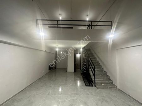 Tekstilkent Emlak'tan Düz Ayak 75 M2 Lüks Yapılı Kiralık İş Yeri