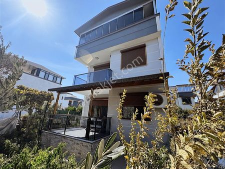 İzmir Seferihisar Doğanbey De Satılık 4+1 Müstakil Villa