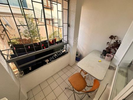 Çiçekli Mahallesinde 3+1 Bağımsız Salon Balkonlu Fırsat Daire