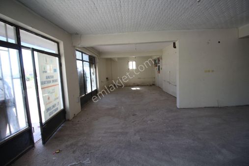 Aksaray Toki Yunus Emre Mahallesi'nde Satılık 120 M² Dükkan