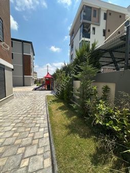 Kepez Devlet Hastanesinin Yanında Havuzlu Site İçerisinde 2+1