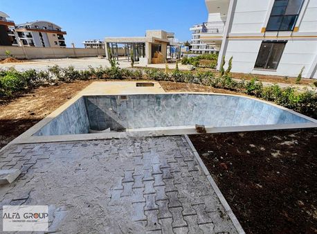 Obada Lüx Sitede 3+1 Özel Havuzlu 160 M2 Ayrı Mutfak