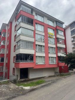 İnanç Emlaktan Giresun Gedikkaya Mah. Nihatbey Caddesinde 3+1 Satılık Daire