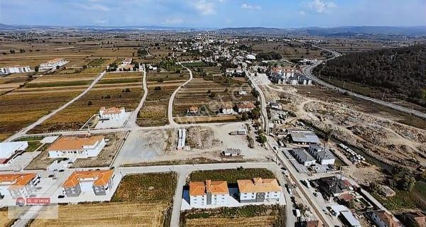 Merkezi Konumda Çift Yola Cepheli İmarlı Satılık Arsalar