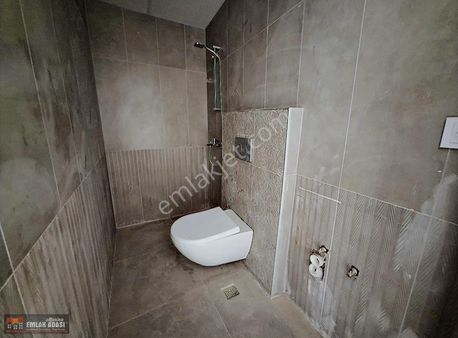 Kuşadası Çarşıda 2+1 Sıfır Daire