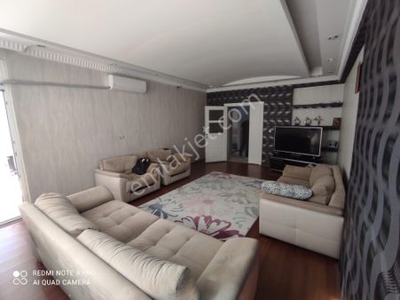 Zara Gayrimenkulden Nazım Hikmet Caddesinde 3+1 Satılık Fırsat Daire!