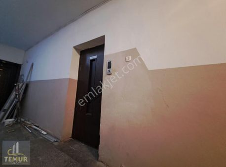 Dokuma Zaferde Asansörlü Yapılı Geniş 2+1 Daire