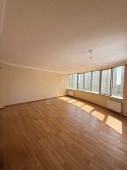 Kışla Toki 3+1 K.mutfak D.gazlı 170m2 Geniş Satılık Daire