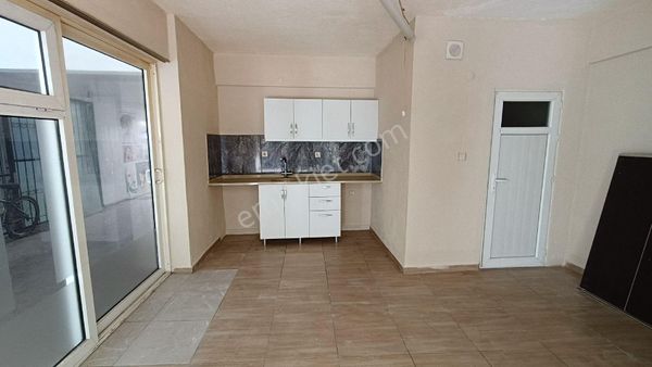 Joker: Sahile 150 Metre Yakınlıkta Satılık 2 Adet Dükkan