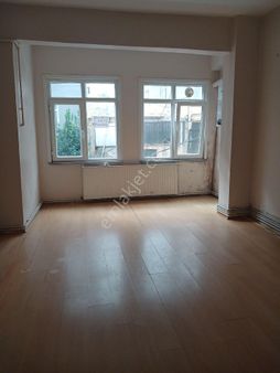 Sarıyer Ptt Evleri Mahallesinde 2+1