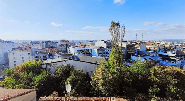 Dalkırandan Çağlayan Adliye Metrobüs Yakın 1+1 Kiralık Daire