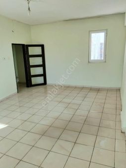 Bağlar Tren Rayları Güneydoğu Sauna Civarı 2+1 Son Kat