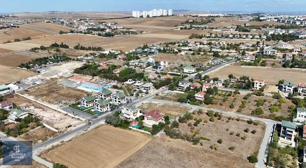 Büyükçekmece Güzelcede İmarlı 826m2 Köşe Arsa