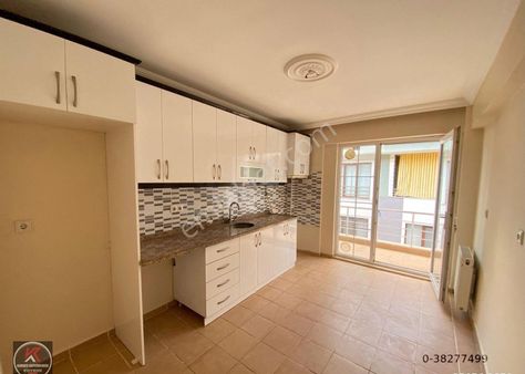 Karamürsel Merkezde 124 M² 3+1 Satılık Daire Krediye Uygun