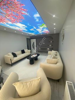 İsabeyin En Gözde Dairesi: Çift Girişli, Özel Depolu, 5+1 Konfor