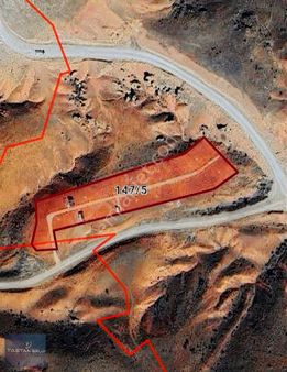 Gelişen Bölgede Elektrik & Suyu Hazır 300 M² Hisseli Bahçe