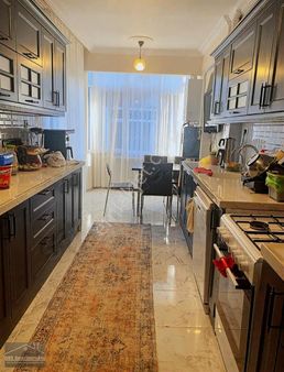 Bbs Gayrımenkuldan A. Zaf. Mah. İçi Tadilatlı 3+1satılık Daire