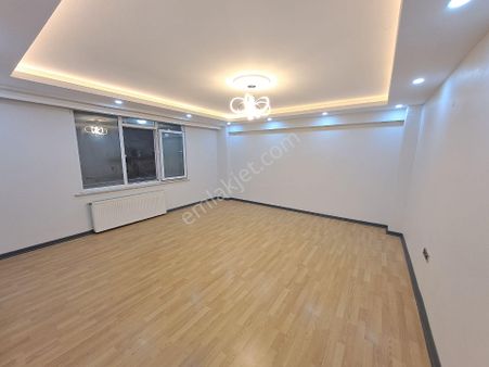 Rise Emlâk Tan Satılık Lüks Daire 2+1 Arka Cehpe 115 M2