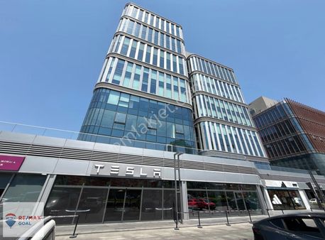 Ferko Line Rezidans'ta Cadde Üzerinde Satılık Plaza Katı