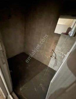 Cumhuriyet Mah. 20 Metrelik Cadde Üzeri